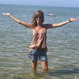 Meet your Posher, Wendy